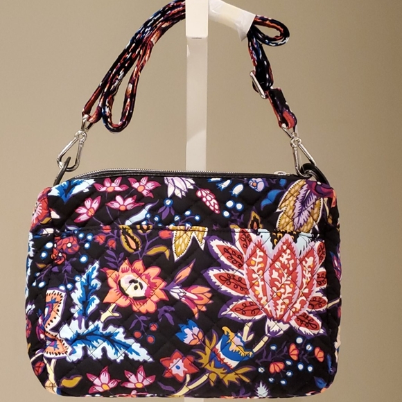 SOLD! Vera Bradley Carson Mini Shoulder Bag - Picture 6 of 9